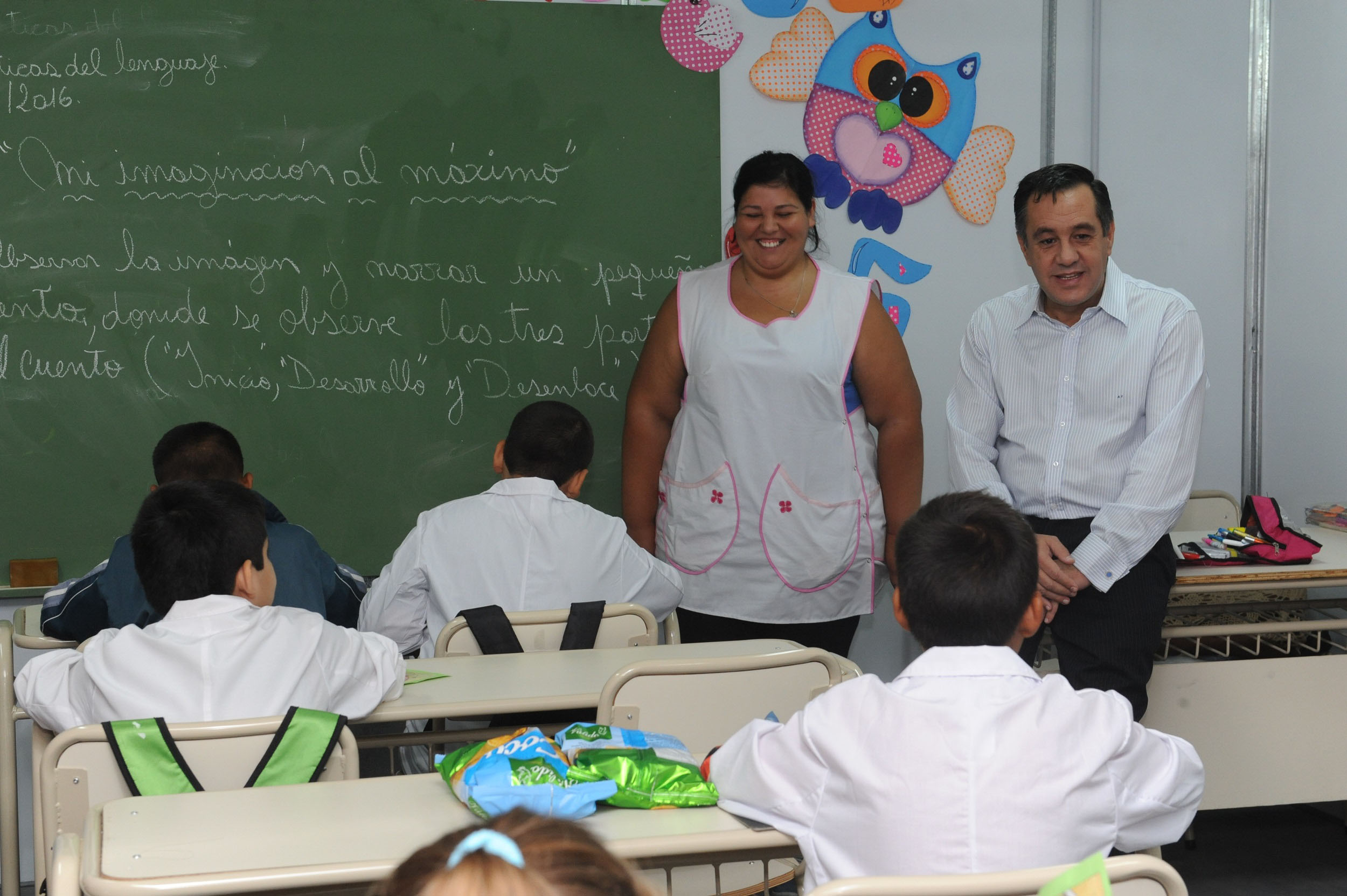 Noticias_chivilcoy_1 marzo 01-03-2016 - Finocchiaro visitó la Escuela 57 de Moreno 2